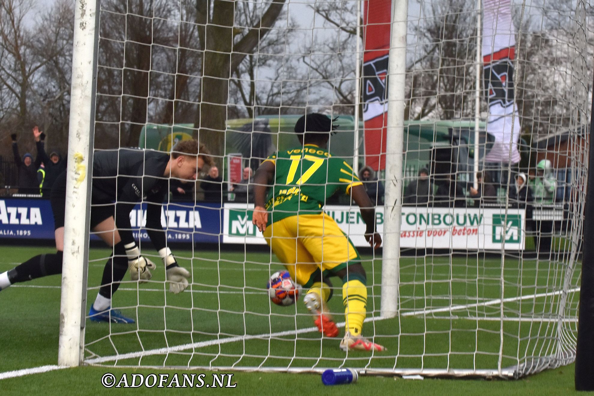 Jong AZ ADO Den Haag