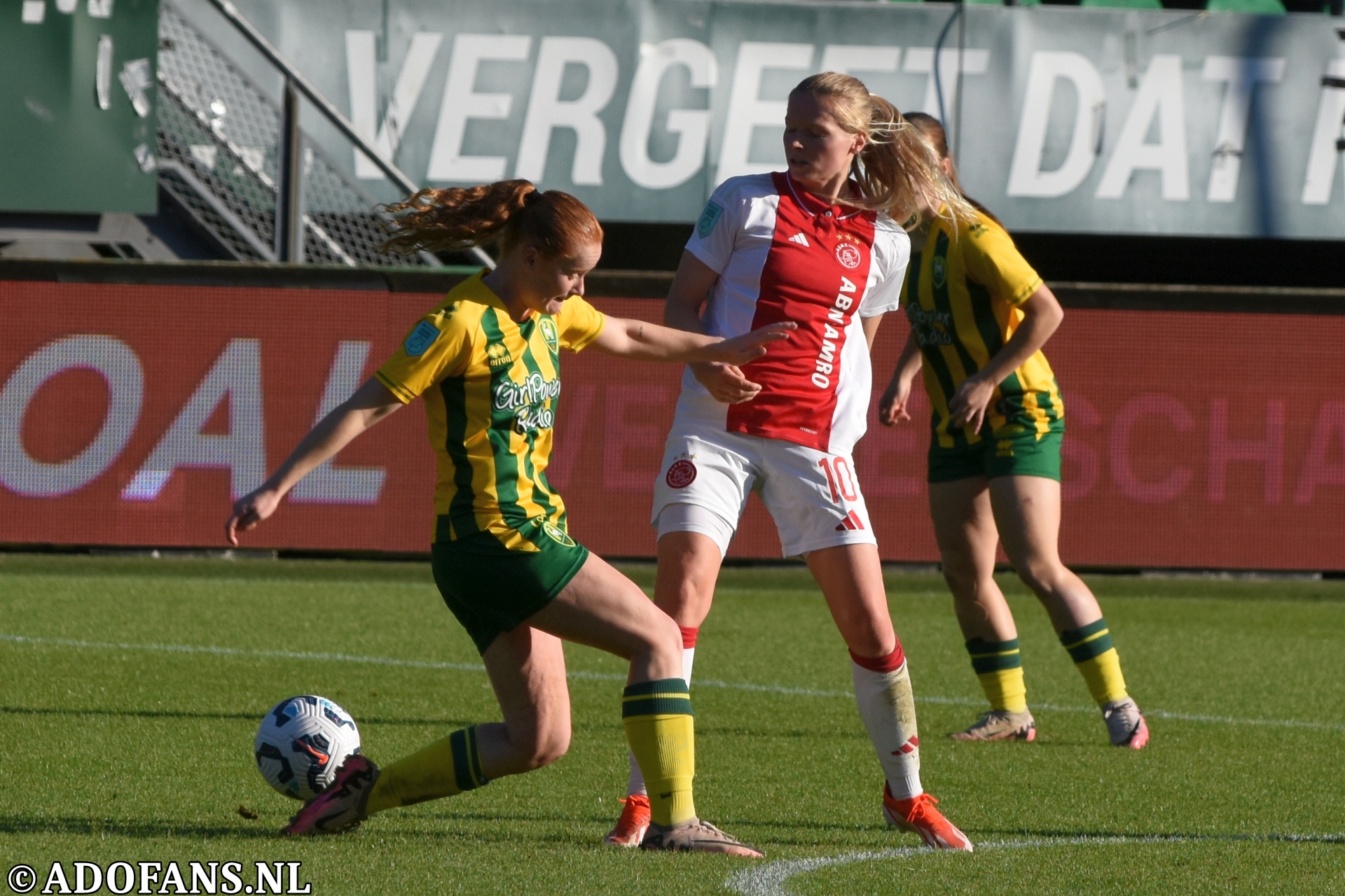Azerion vrouwenvoetbal ADO Den Haag Ajax