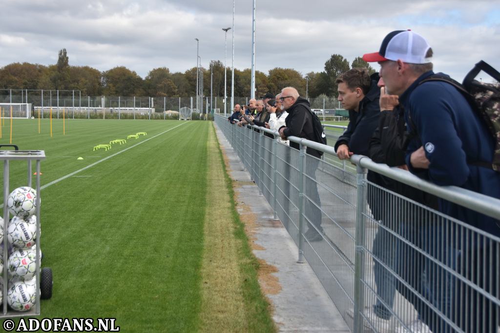 Eerste training ADO Den Haag  op nieuw Zuiderparkcomplex