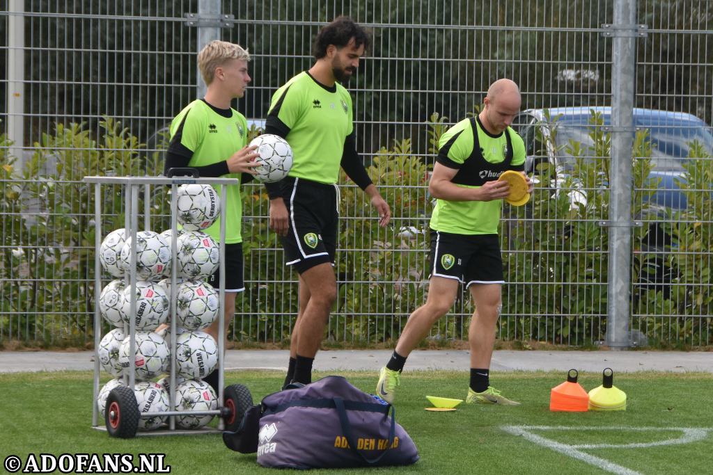Eerste training ADO Den Haag  op nieuw Zuiderparkcomplex