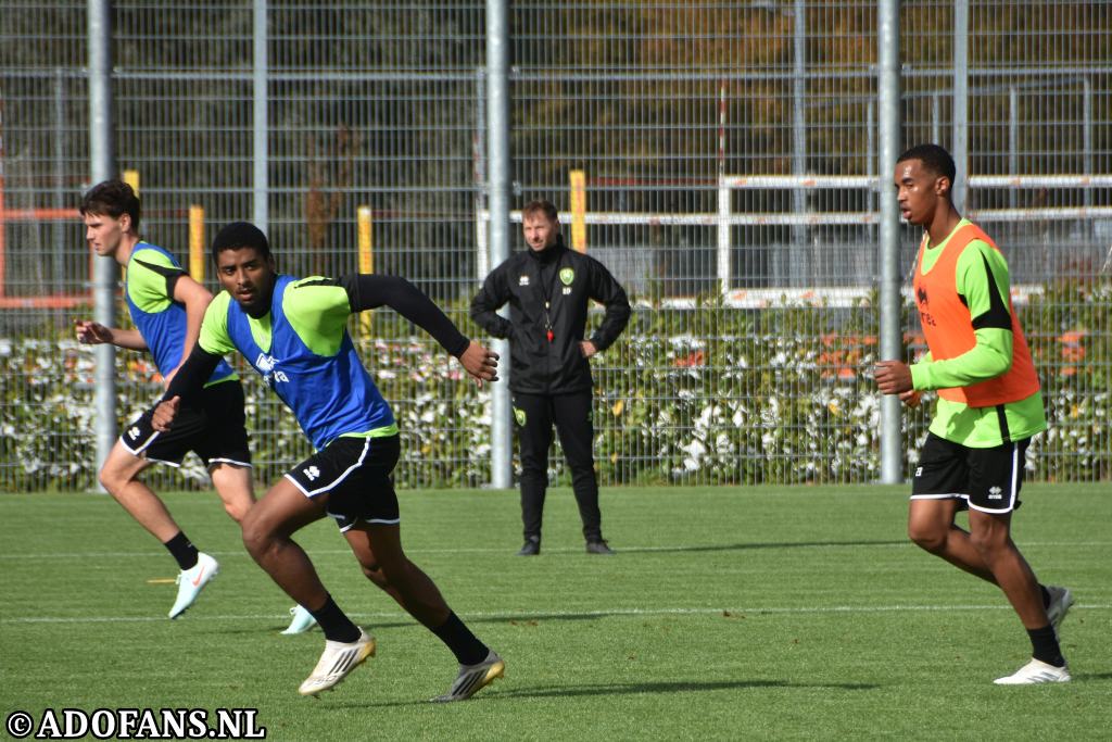 Eerste training ADO Den Haag  op nieuw Zuiderparkcomplex