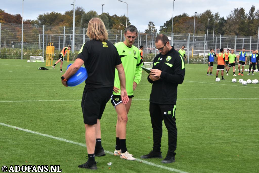 Eerste training ADO Den Haag  op nieuw Zuiderparkcomplex