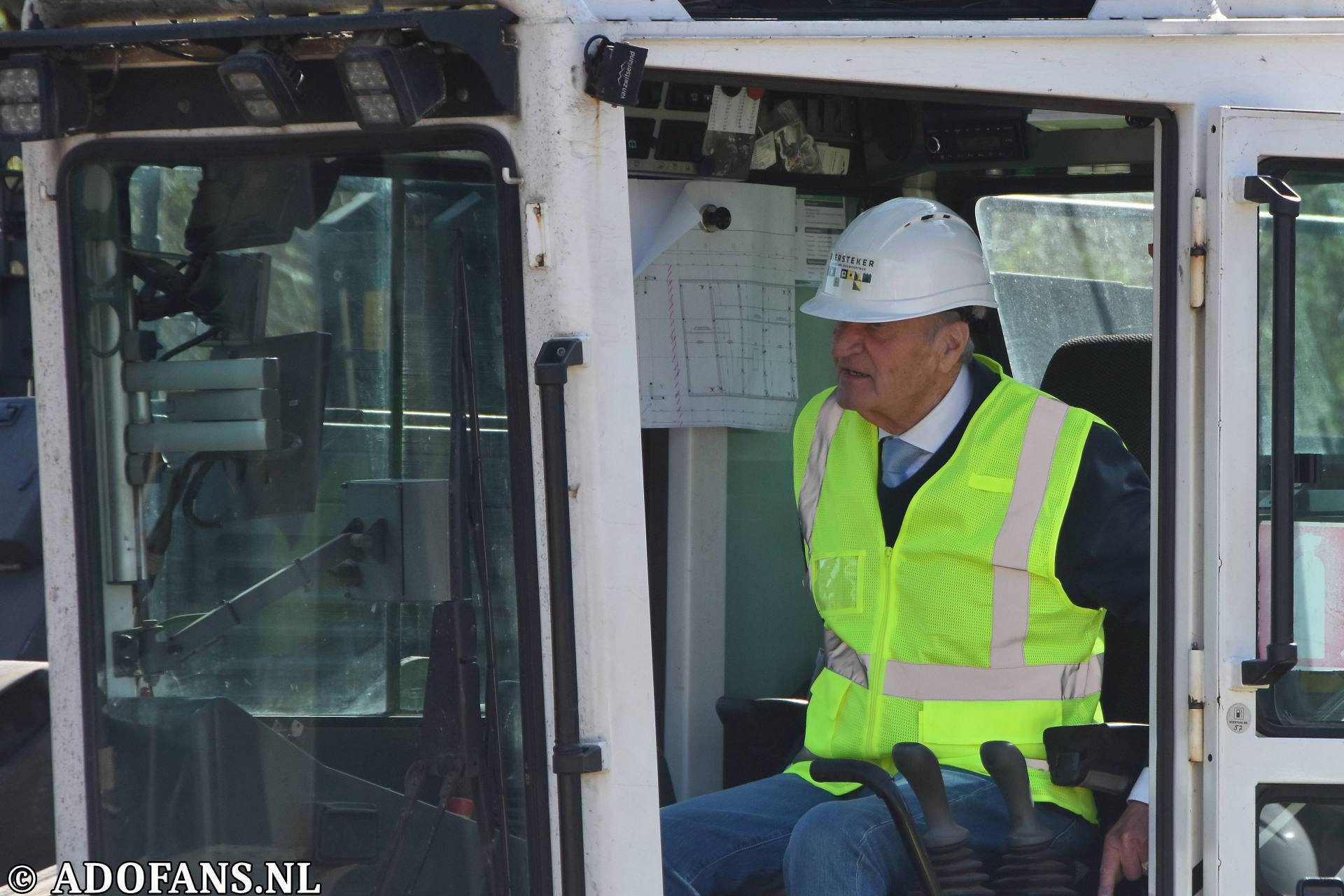 Eerste paal nieuw trainingscomplex ADO Den Haag geslagen
