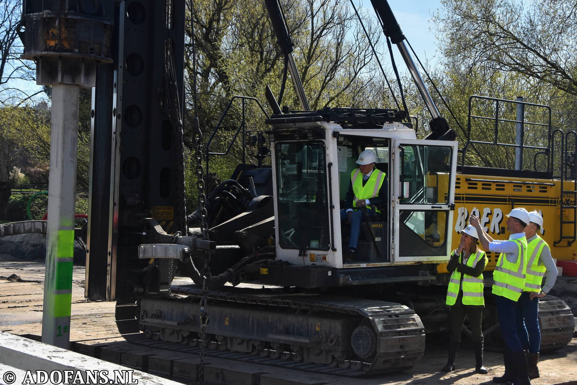 Eerste paal nieuw trainingscomplex ADO Den Haag geslagen