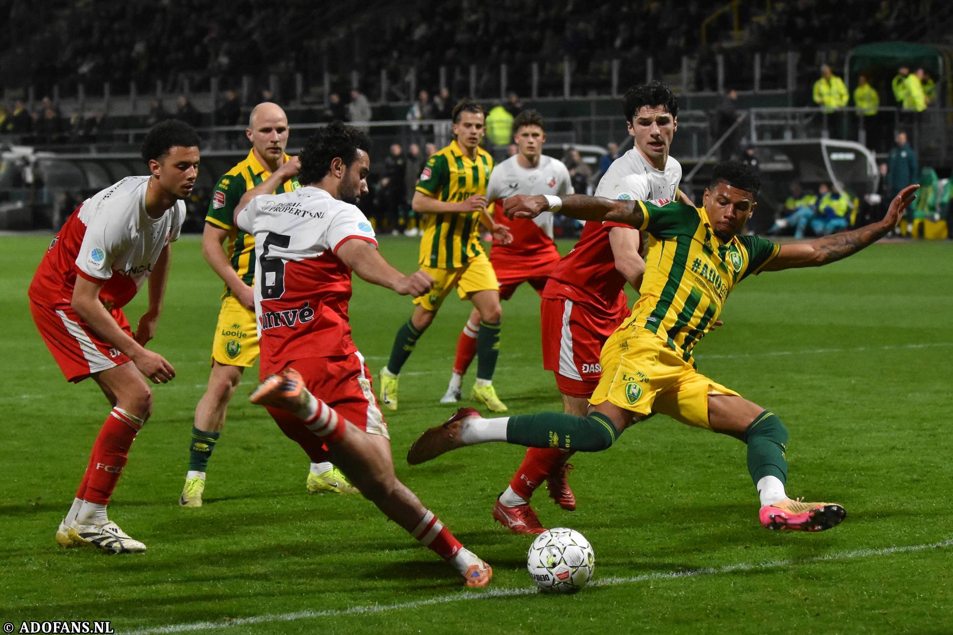 ADO Den Haag promoveert tegen FC utrecht