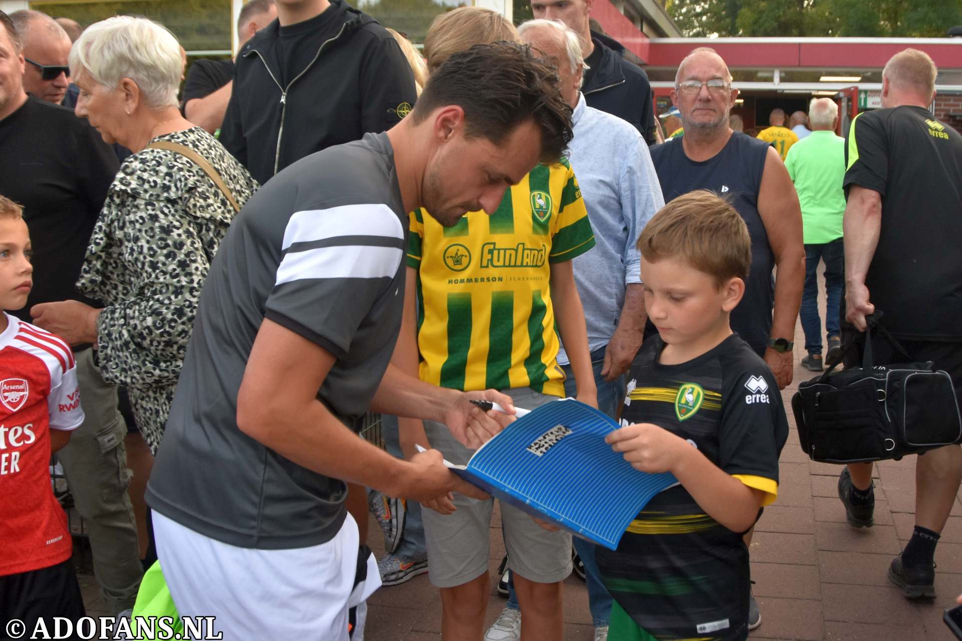 MVV 27 ADO Den Haag Oefenwedstrijd