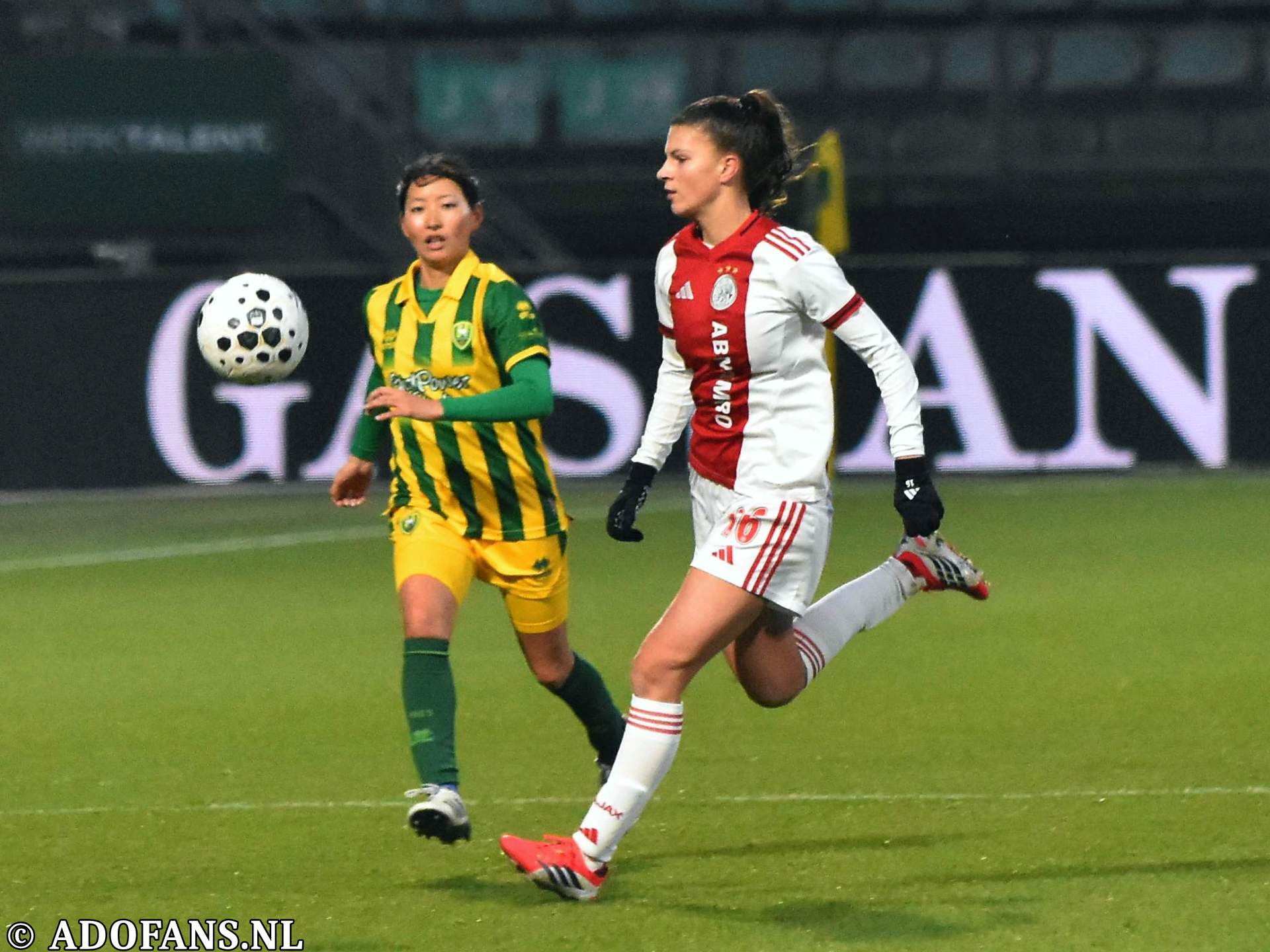 vrouwenvoetbal ADO Den Haag - Ajax 