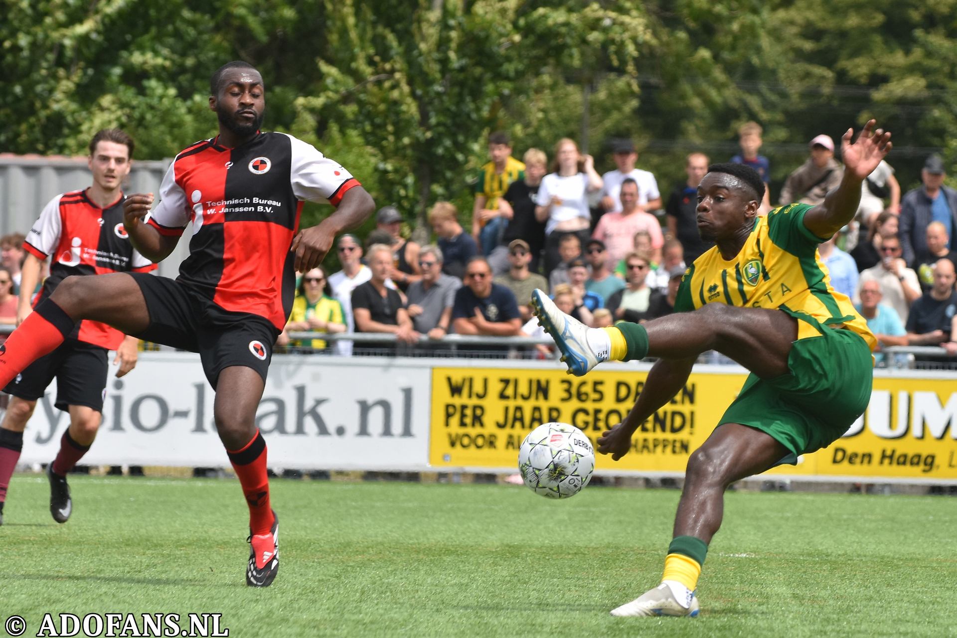 Oefenwedstrijd HVV Laakkwartier ADO Den Haag