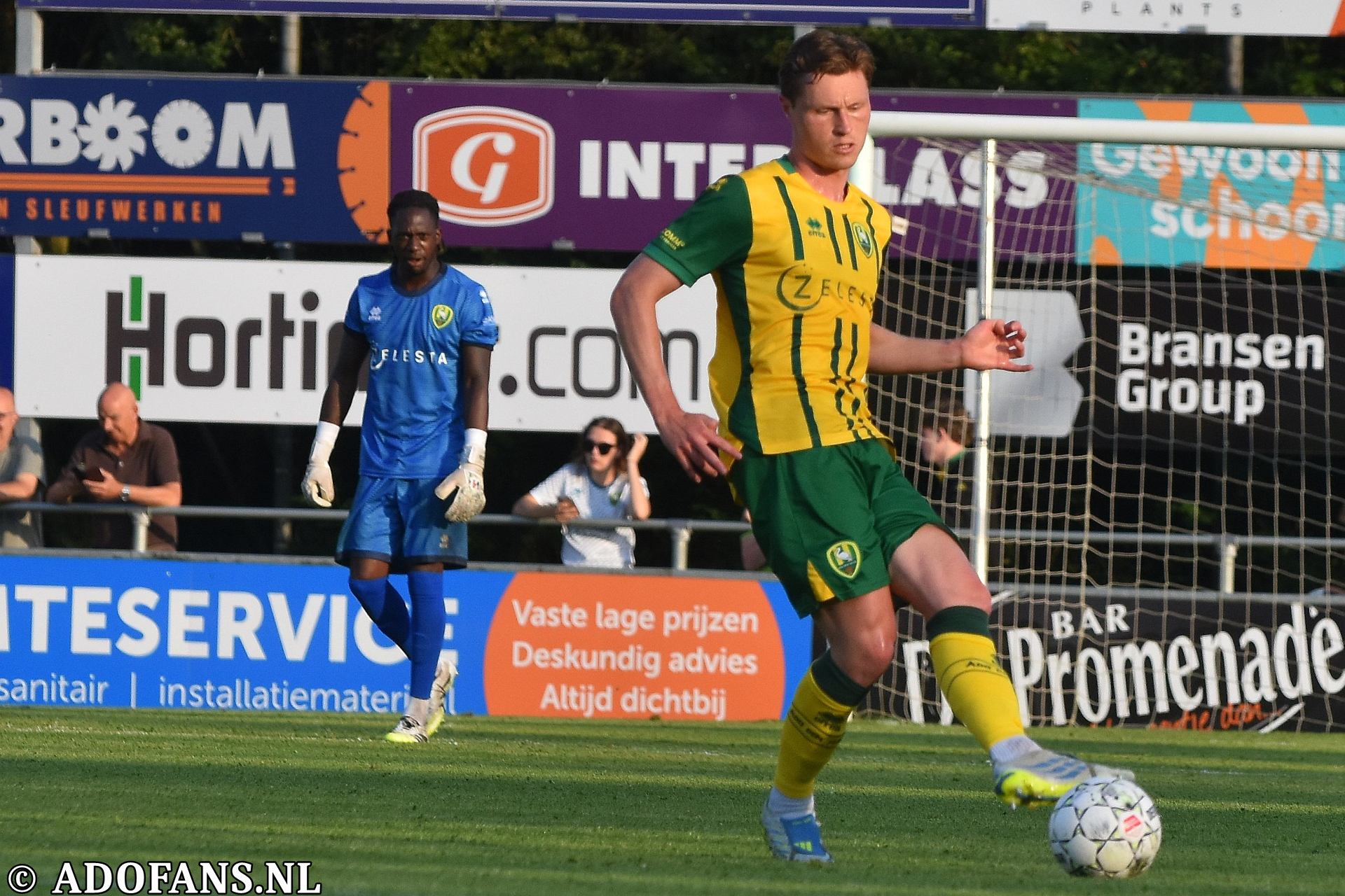oefenwedstrijd Westlands elftal ADO Den Haag