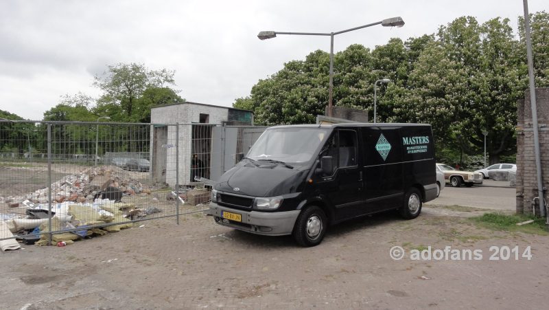 02 Mei 2012 WerkzaamhedenADO kassahuisjes vorderen gestaag 