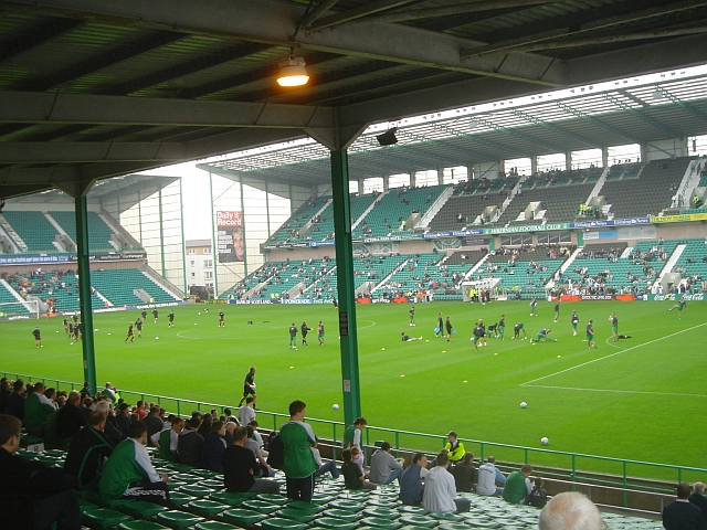 ADOfans visitHibernian - Motherwell