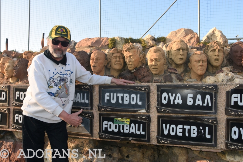 ADO Den Haag fan op bezoek in bij het trainingskamp Spanje