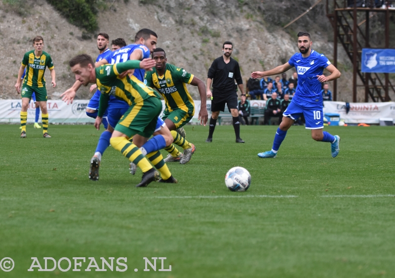 ADO Den Haag fan op bezoek in bij het trainingskamp Spanje