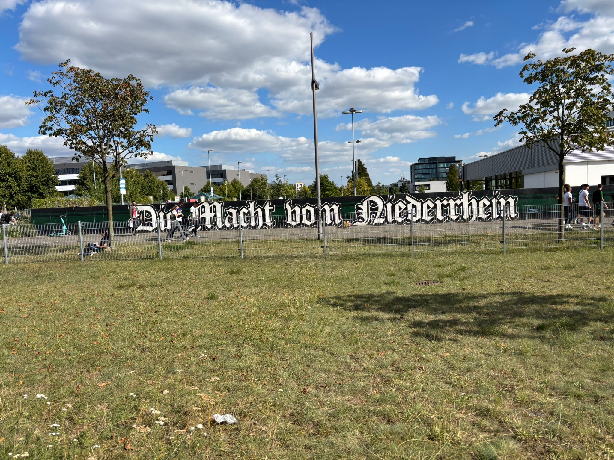 ADOfans visit: Borussia Mönchengladbach - Hamburger Sport-Verein