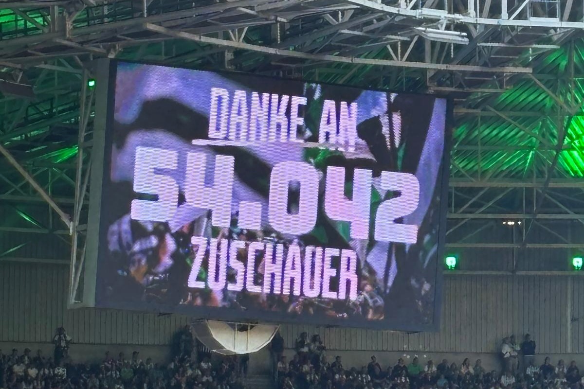 ADOfans visit: Borussia Mönchengladbach - Hamburger Sport-Verein