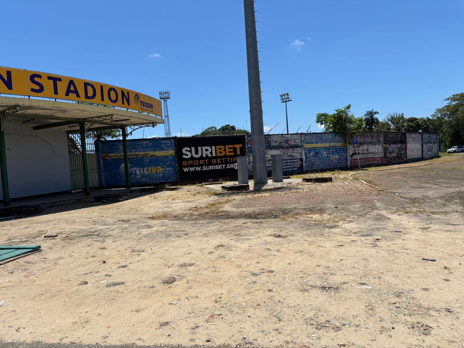 ADOFANS.NL Visit Suriname André Kamperveen Stadion