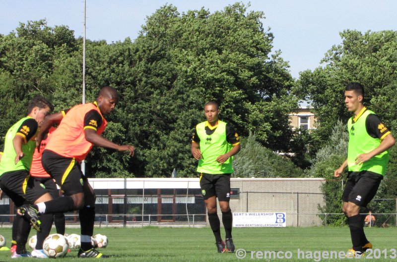  verbouwing van het ADO Den Haag trainingscomplex De Aftrap in het Zuiderpark 