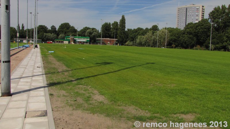 Aanleg kunstgrasmat ADO Den Haag Zuiderpark