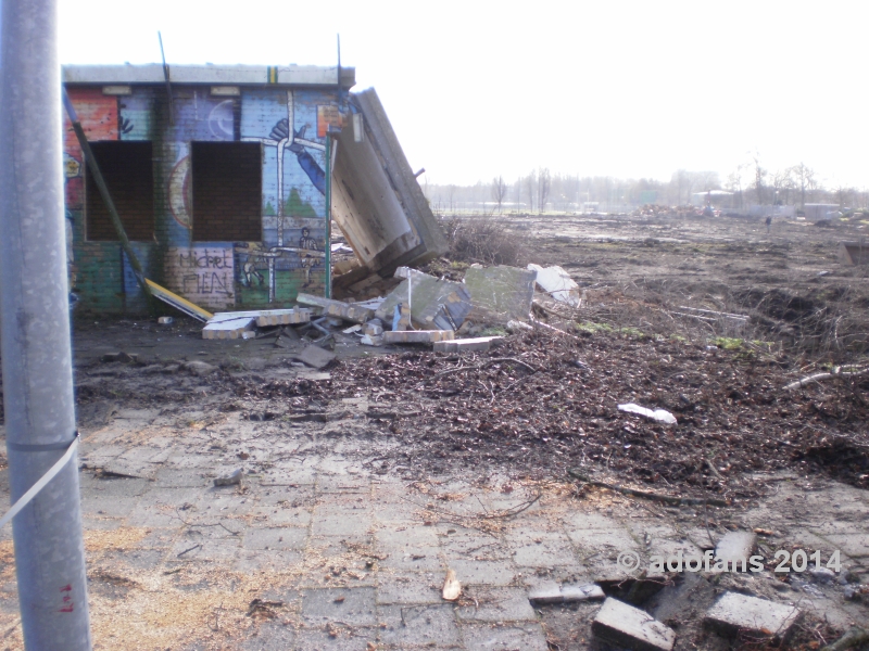 Laatste restantje Zuiderpark Stadion regen de vlakte